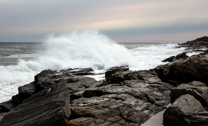 Waves crashing 2