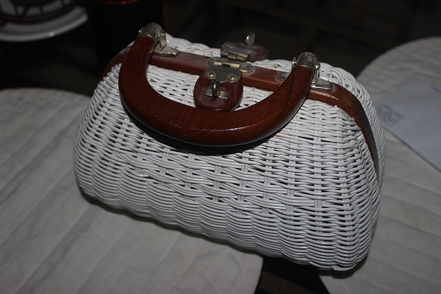 Watch the 3-photo story of the little white Wicker Purse :)  photo # 1