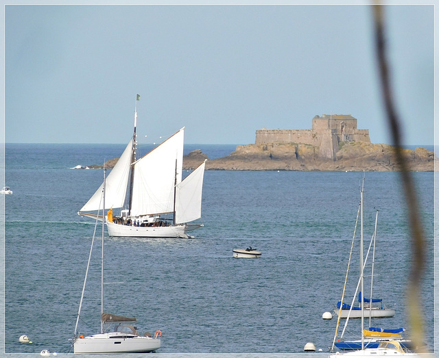 Vue depuis le chemin de randonnée à Dinard (35)