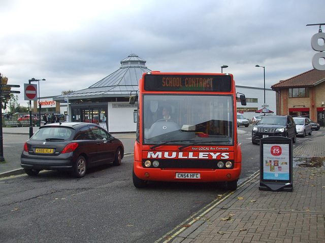 DSCF0103 Mulleys Motorways CN54 HFC in Mildenhall - 20 Oct 2017