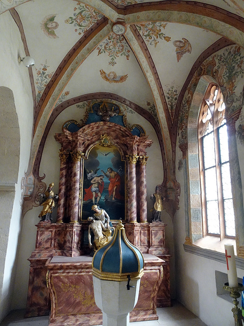 Seitenschiff der Stiftskirche in Saint-Ursanne