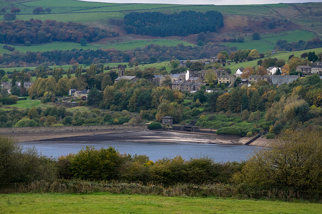 Tintwistle village