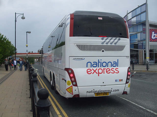 DSCF2546 Go North East 7134 (BV17 GVE) in South Shields - 1 Jun 2018