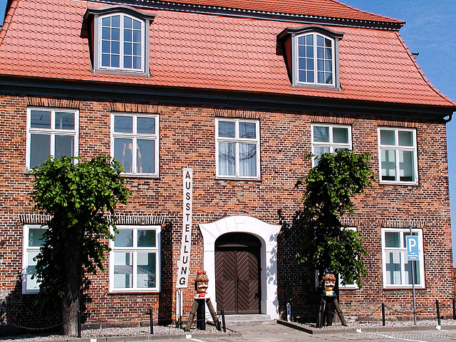 Das Baumhaus im Hafen von Wismar, 2002