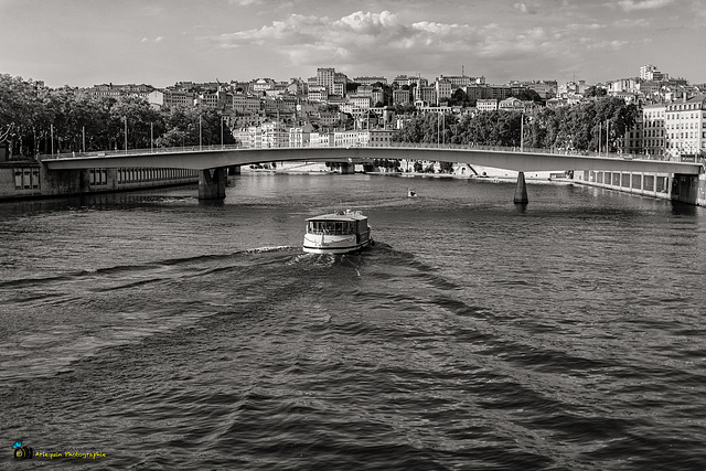 Pont Maréchal-Juin, enjambe la Saône à Lyon