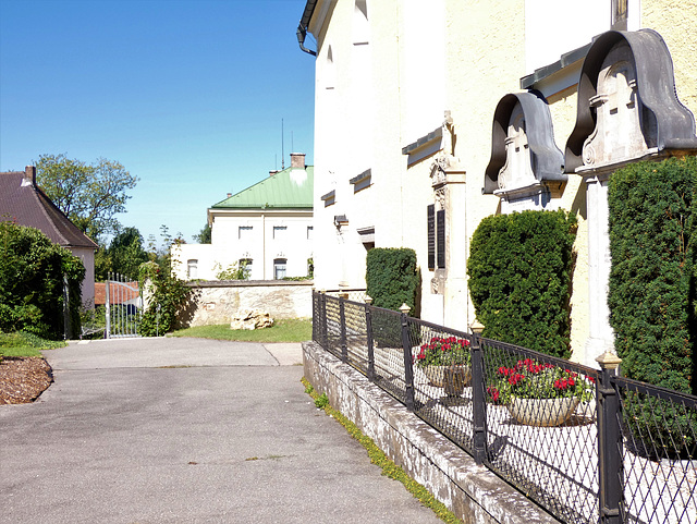 Leonberger Kirche u. Blick zum Schloss