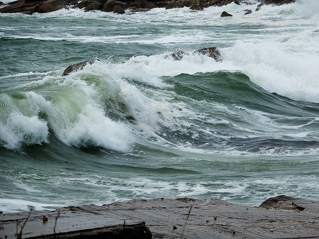 le mer est toujours agitée