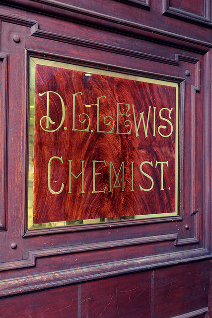 IMG 3106-001-D .L. Lewis Chemist