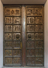Płock - Bronze door