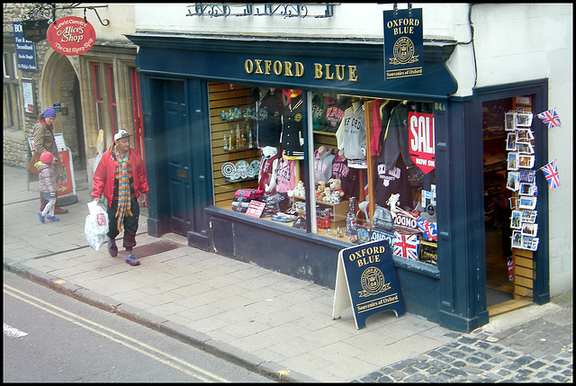 Oxford Blue souvenir shop