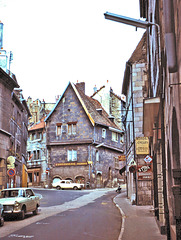 Besançon (25) 14 août 1974. Rue de la Madeleine (Diapositive numérisée).