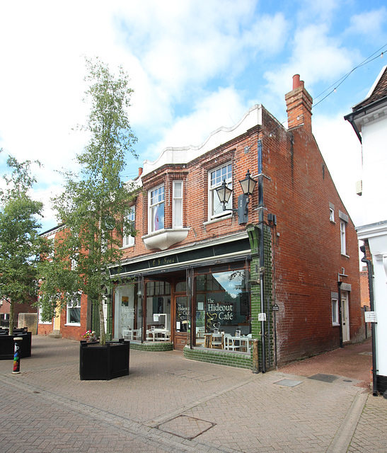 Bridge House and No.16B, Bridge Street, Halesworth, Suffolk