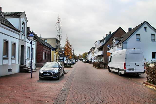 Bahnhofstraße, Fußgängerzone (Voerde) / 19.11.2022