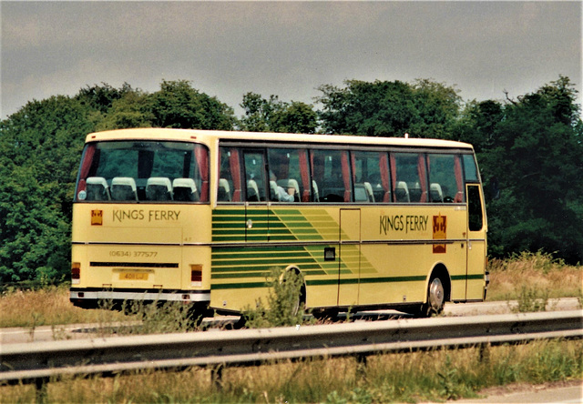 The Kings Ferry 4.7 (4011 LJ) on the A11 at Barton Mills  - 27 Jun 1993 (198-31A)