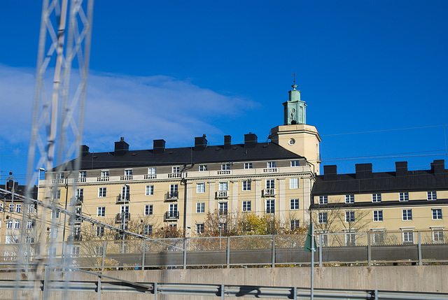 Ein Haus beim Bahnhof Karlberg