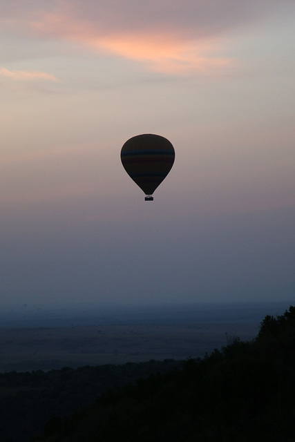 Balloon over the Mara (Explored)