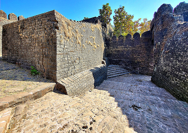 Tarapur Gate MANDU