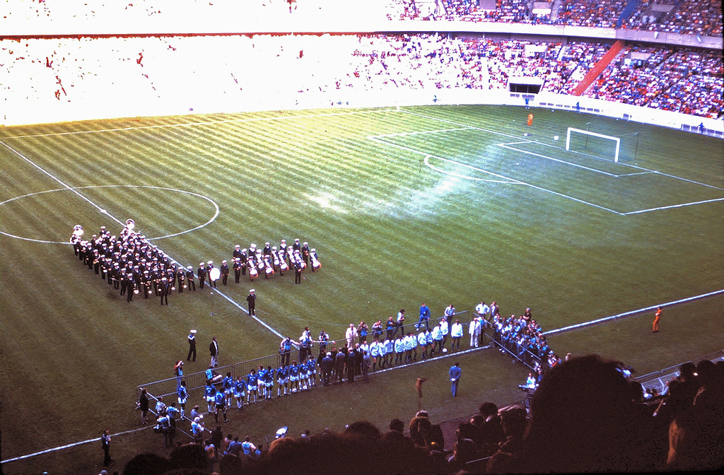 Paris (75) Juin 1976.Parcs des Princes. Finale de la Coupe de France Lyon / Marseille. (diapositive numérisée).