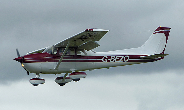 G-BEZO approaching Gloucestershire Airport - 20 August 2021