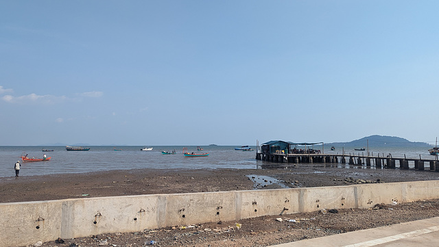 Plage de pêcheurs / Fishermen's beach