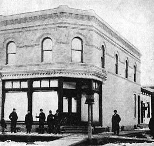 16.11 Morden - Hobbs Drug Store circa 1898