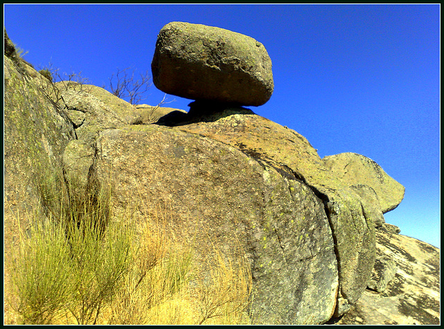 The granite of La Machota Chica.