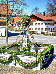 Osterbrunnen im Allgäu... ©UdoSm