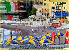 La spiaggia di Sturla con i suoi colori