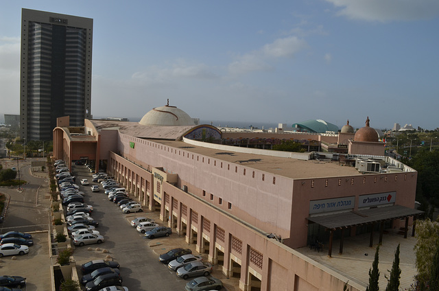 Haifa, Castra Shopping Center