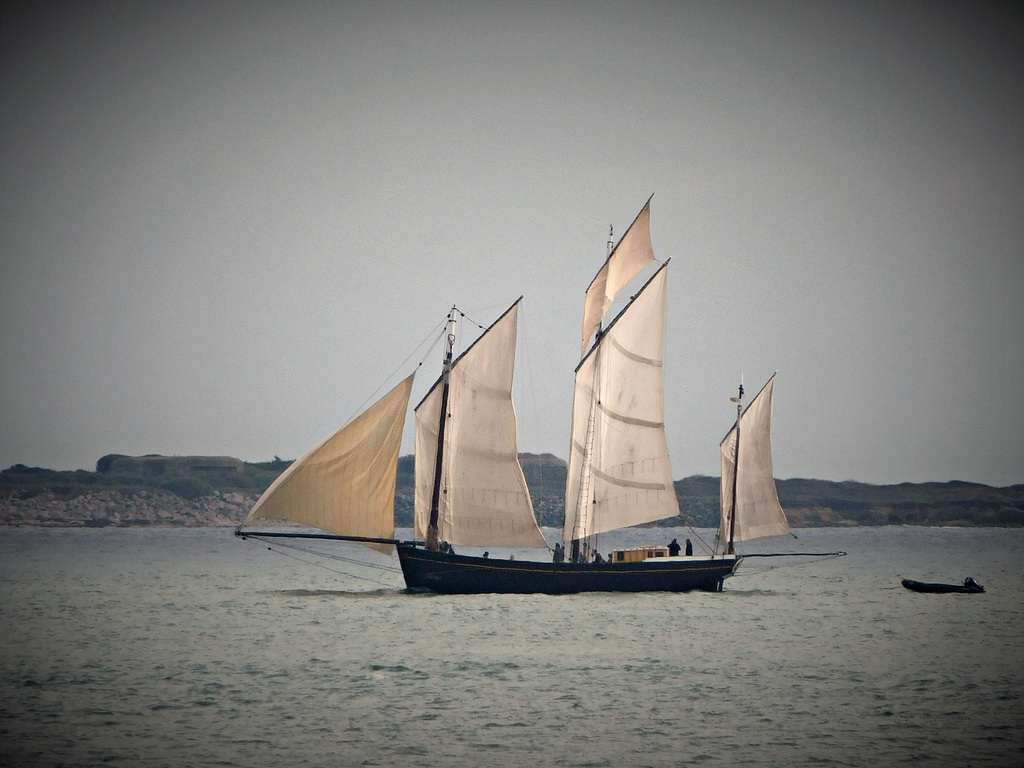 à l'attaque de notre Ile de GROIX