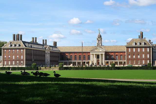 IMG 2728-001-Royal Hospital Chelsea & Geese