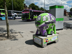 'Constance' the elephant and Ipswich Buses 97 (YJ12 GWO) - 21 Jun 2019 (P1020828)