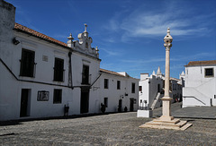 Monsaraz, Pelourinho