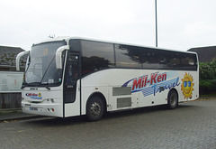 DSCF9987 Mil-Ken Travel JKZ 1693 (98 G 2889, R435 YNN) in Mildenhall – 29 Sep 2017