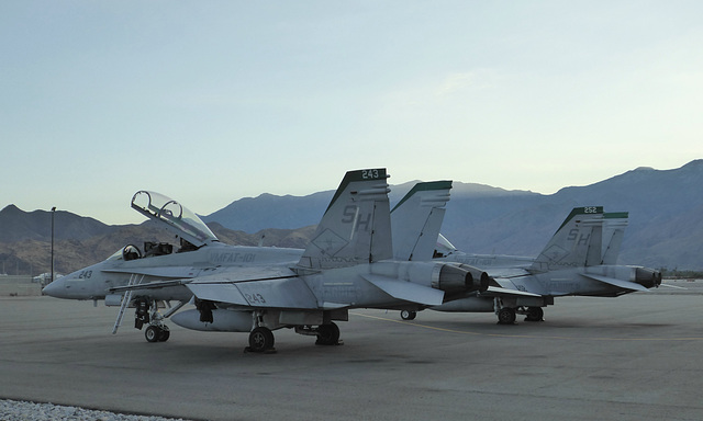 SH-243 and SH-252 at Palm Springs (1) - 22 November 2019