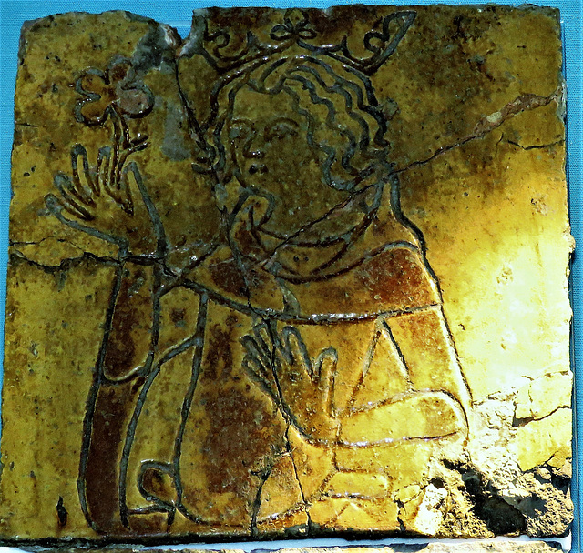 bedford,  higgins museum, c14 secular figures on incised c14  tiles