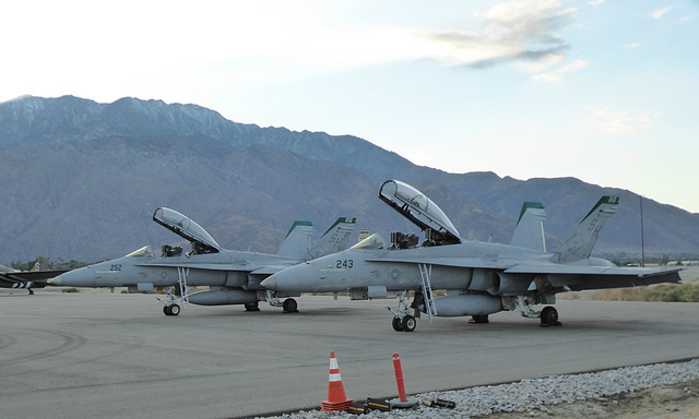 SH-243 and SH-252 at Palm Springs (2) - 22 November 2019