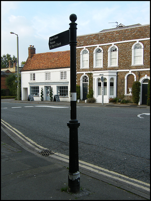 Thame fingerpost