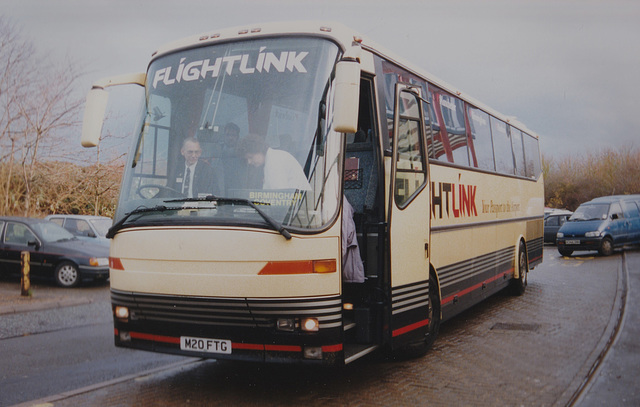 Flights Travel Group M20 FTG at Milton Keynes Coachway – 20 Nov 1997 (376-16)