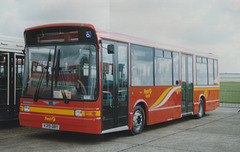 First Capital DML319 (V319 GBY) at Showbus, Duxford – 26 Sep 1999 (423-36)