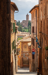 Looking down Vicolo di S. Salvatore, Siena towards San Clemente in Santa Maria dei Servi