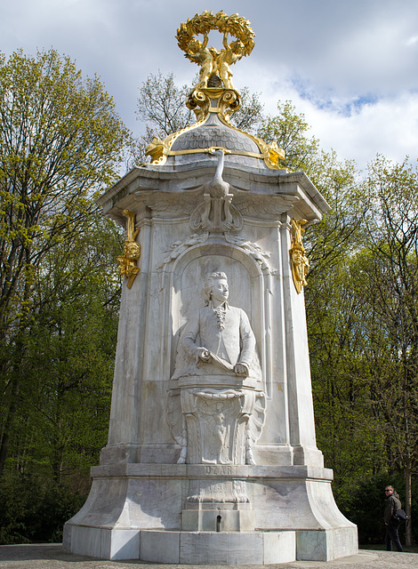 Berlin Tiergarten composer monument  (#2117)