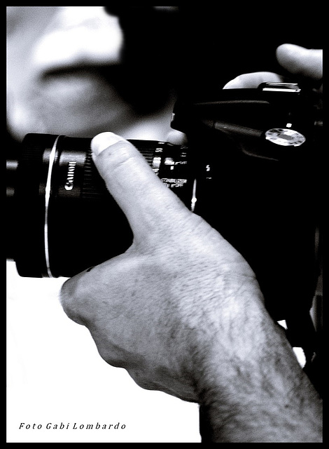 the hand of photographer