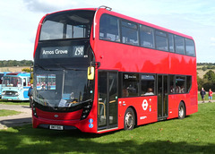 Sullivan Buses E72 (BW17 SUL) at Showbus 50 - 25 Sep 2022 (P1130392)