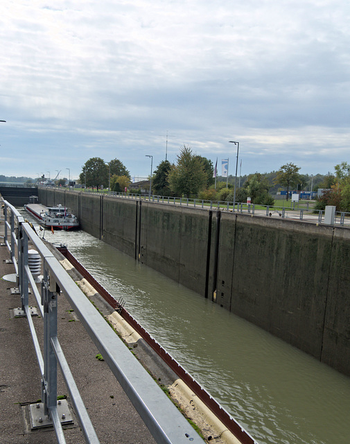 Schleuse Iffezheim