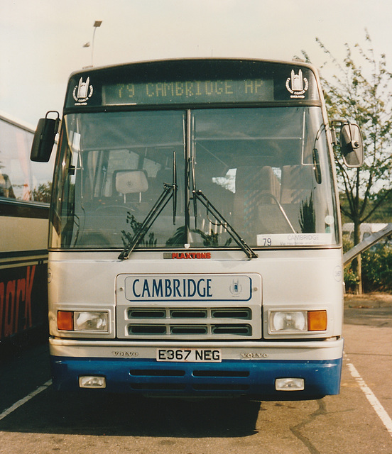 Cambridge Coach Services E367 NEG at Gatwick - 29 Jul 1990 Cambridge Coach Services E367 NEG at Gatwick - 29 Jul 1990