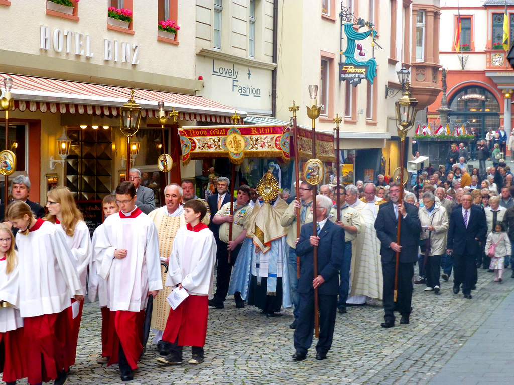 DE - Bernkastel-Kues - Fronleichnams-Prozession