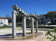 Fountain/sculpture Rio Mármore (River Marble).