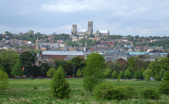 Lincoln from South Common 2010-05-09