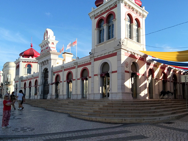 The precious Loule Municipal Market